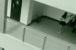 吃瓜娱乐中监控下的一幕,娱乐圈夫妻婚变背后的真相与资本博弈